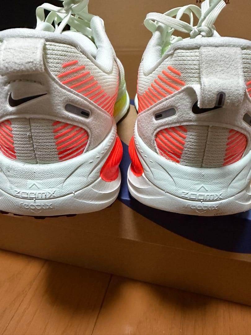 NIKE ナイキ AIR ZOOM VOMERO 18 25.5