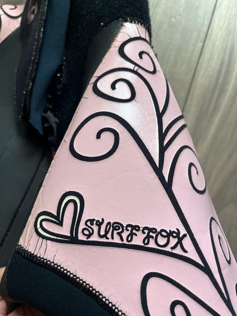 SURF FOX フルスーツ ブラック・ピンク