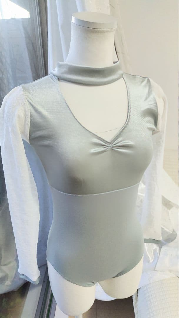 Ｓ～Ｍ／雪の女王様風アイスグリーンの長袖レース、チョーカーリボン娘役レオタード