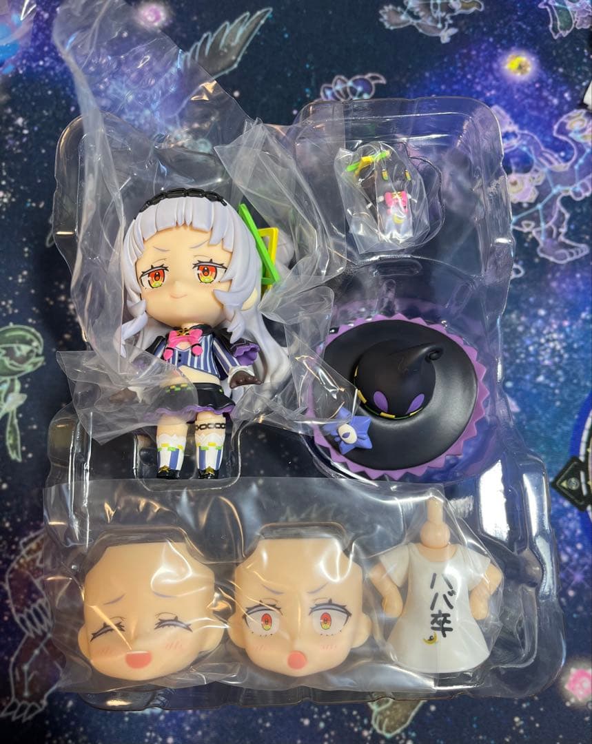 美品　ホロライブ　ねんどろいど　紫咲シオン