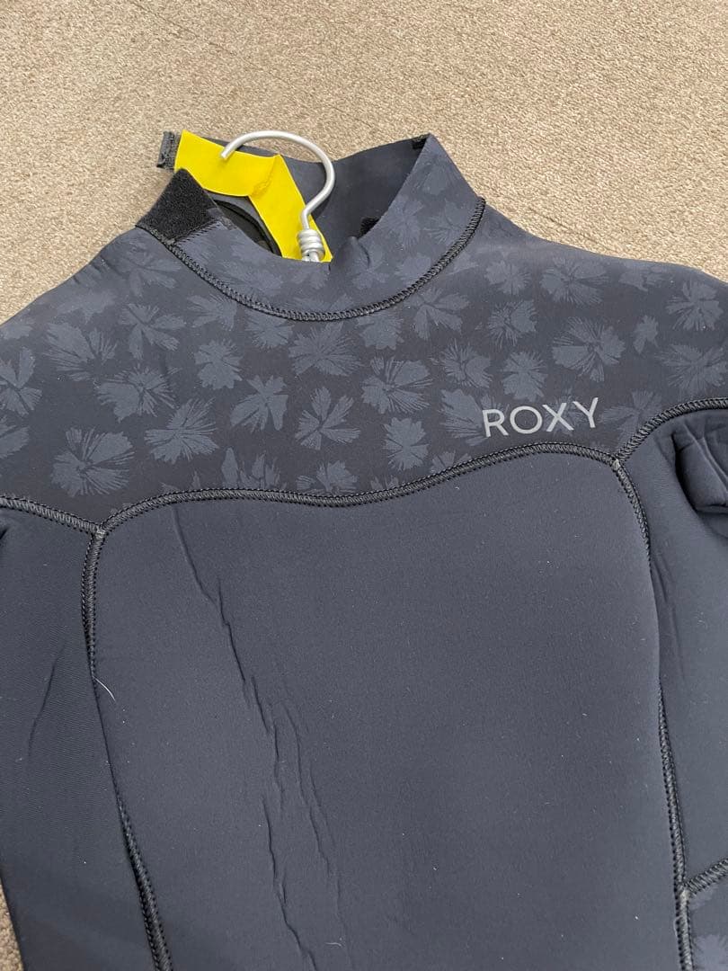 ROXY セミドライスーツ5×4×3mm サイズ4号