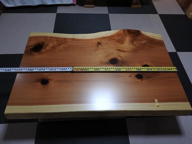 №43　秋田杉一枚板☆座卓☆厚板　6帖～8帖☆キズあり