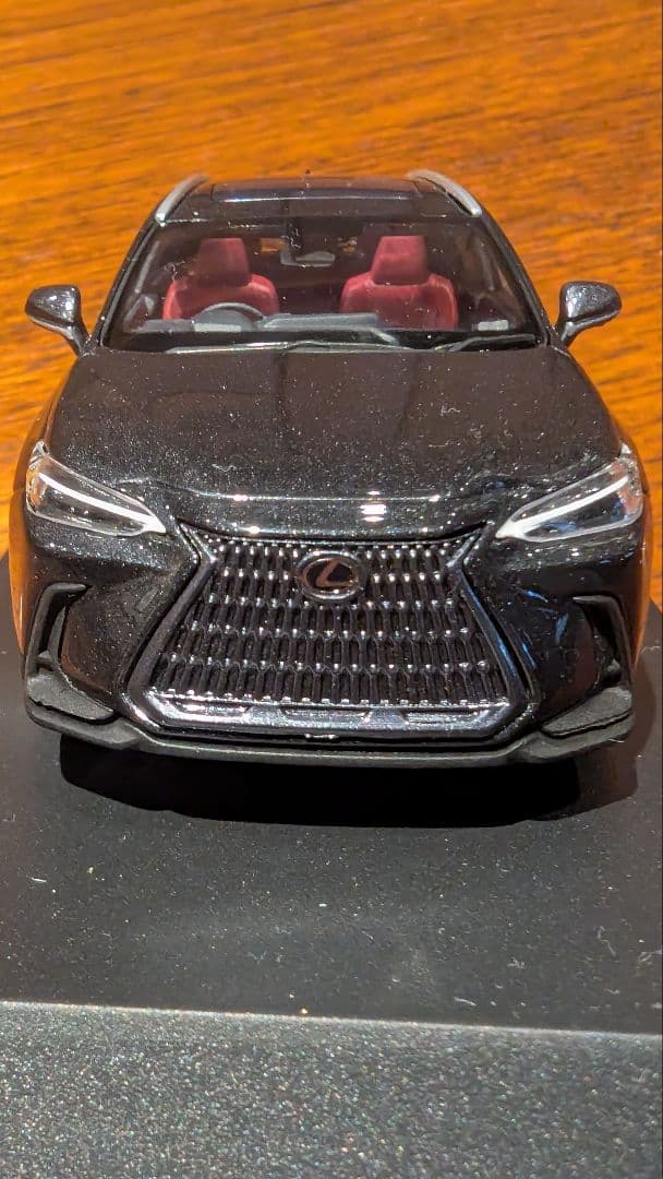 Lexus NX ミニカー 黒
