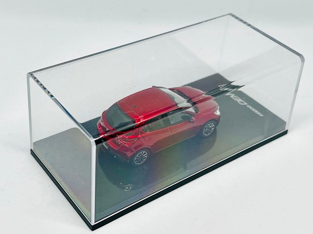 マツダ　デミオ　ソウルレッドプレミアムメタリック　1/64