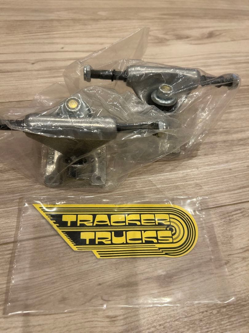 TRACKER Classics tracker trucks　1975年復刻版