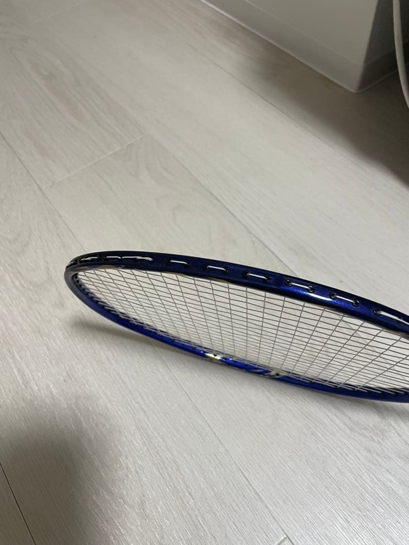 値下げ可！桃田賢斗モデル アストロクス99 廃盤品 バドミントンラケット 4U5