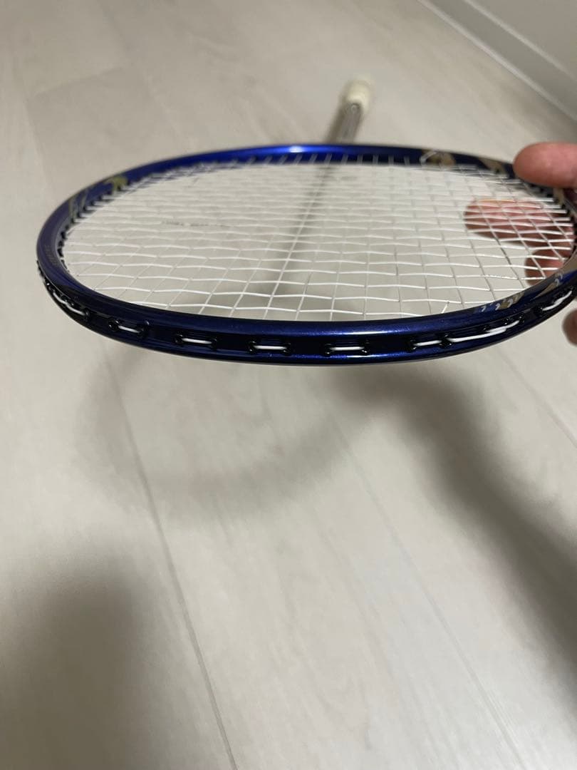 値下げ可！桃田賢斗モデル アストロクス99 廃盤品 バドミントンラケット 4U5