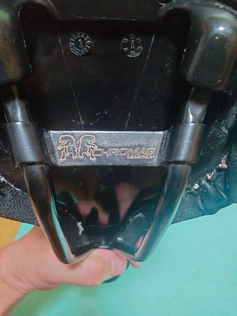 希少 クロマグ サドル ダージャン 美品
