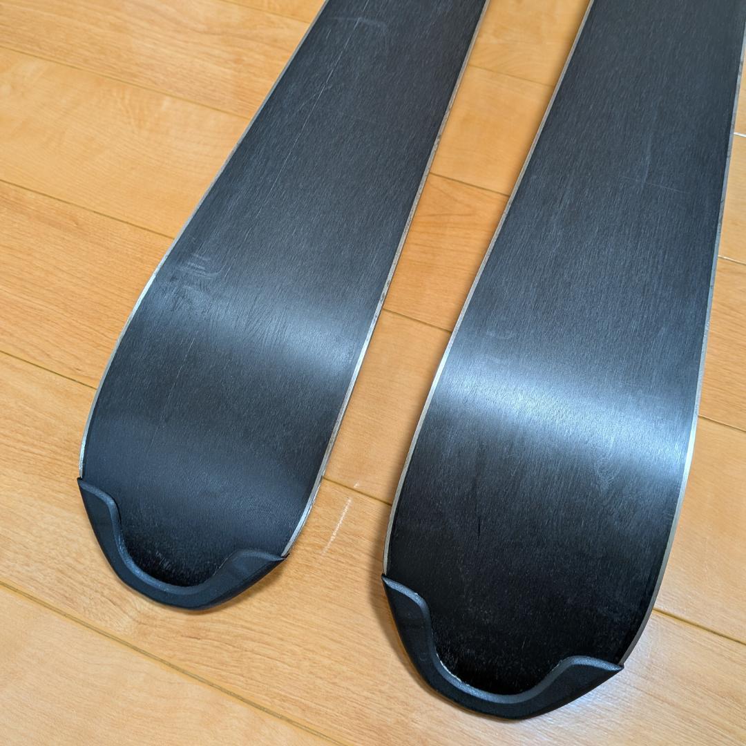 SALOMON サロモン SHORT KART（125cm）ミッドスキー