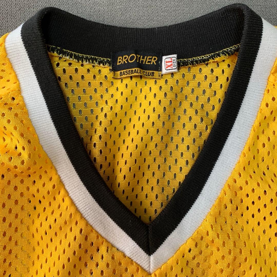 台湾 プロ野球 Ｔシャツ　兄弟エレファンツ　　　　size XL