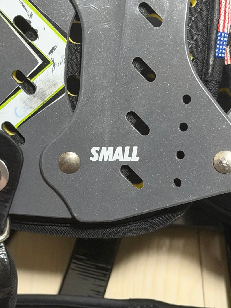 Xtech ショルダーパッド Super skill S バックプレート付き