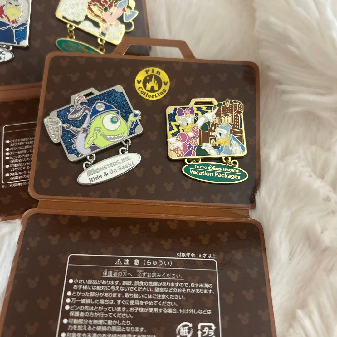 ディズニー ピンバッチ2個セット モンスターズ・インク/ミニー/デイジー