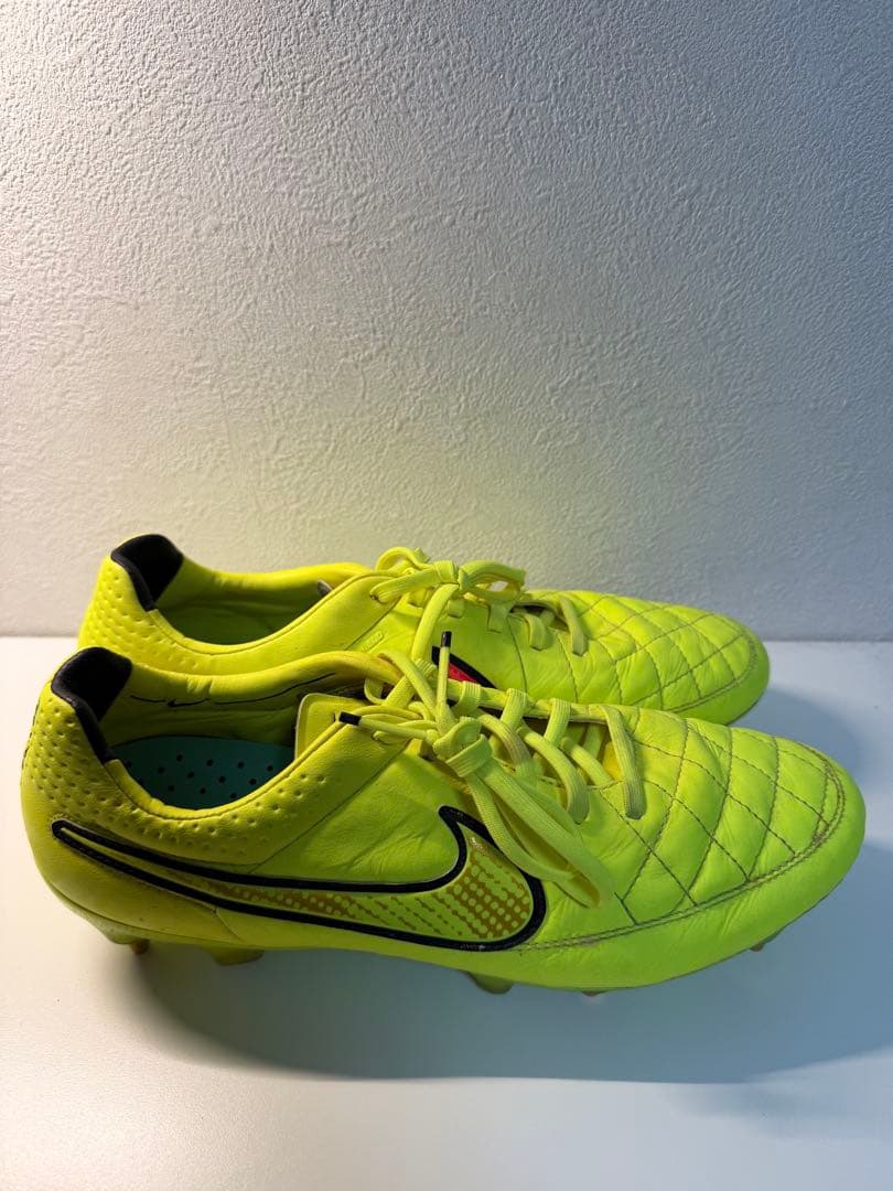 NIKE ティエンポレジェンドV SG-PRO ブラジルW杯モデル 27.5