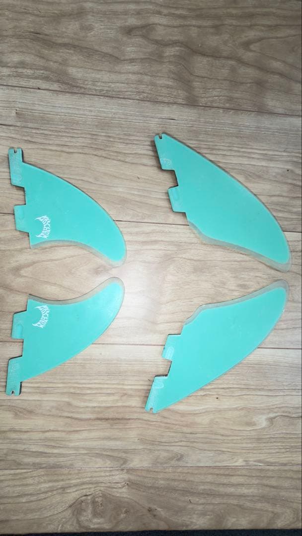 FCS II SPLIT KEEL サーフボードフィン 4枚セット