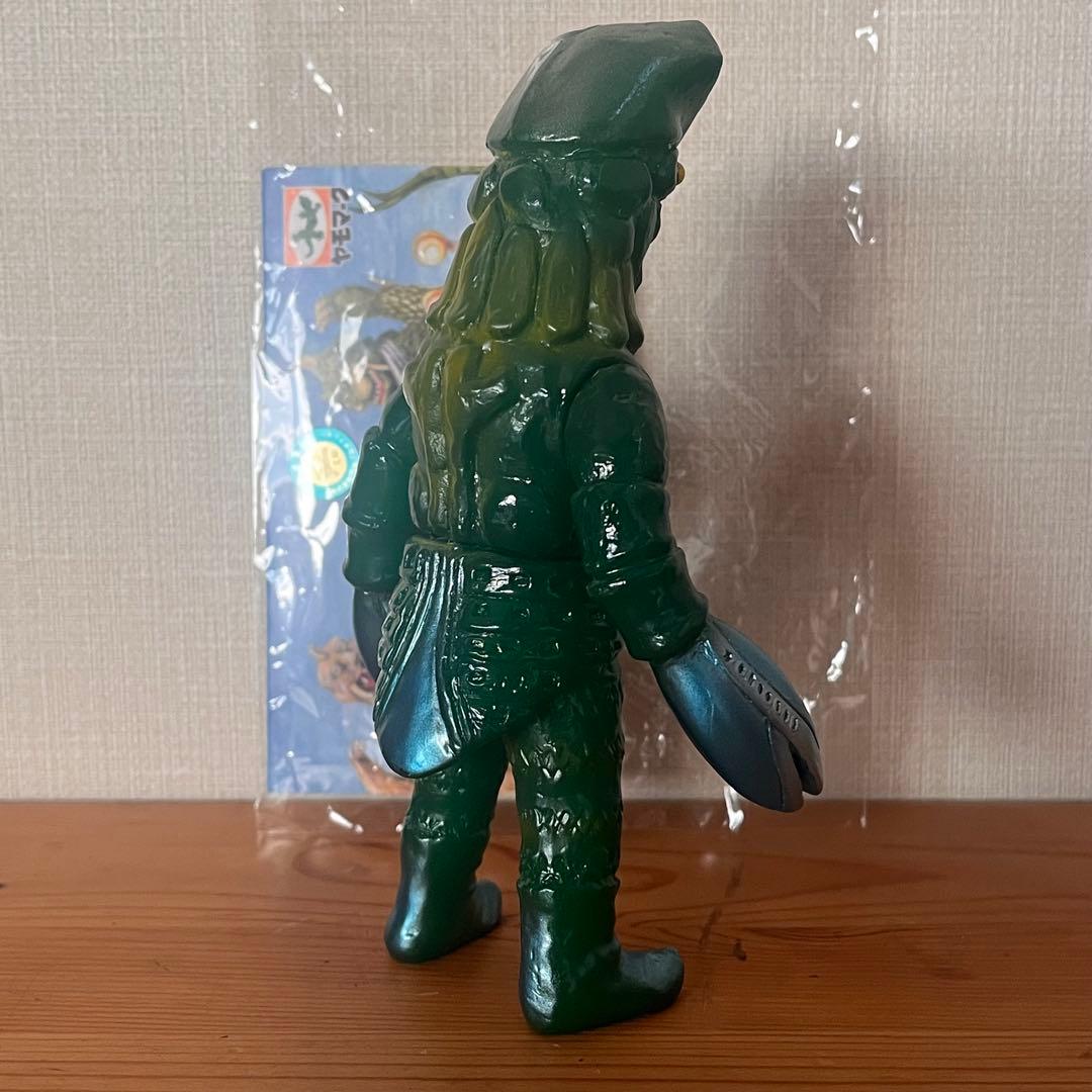 ヤモマーク　ミドルサイズ　ソフビ　バルタン星人 怪獣