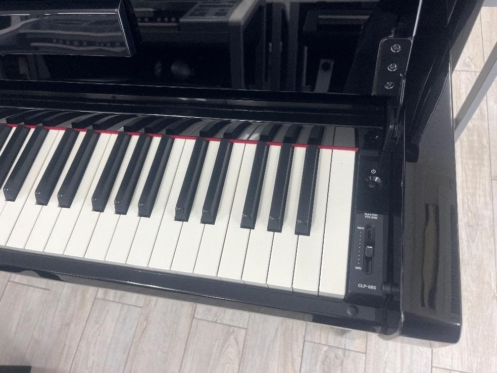 めぐめぐ★81507【電子ピアノ】YAMAHA　CLP685PE　17年製