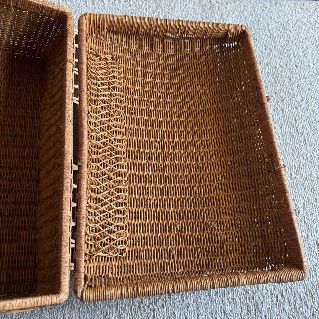 藤のかご
