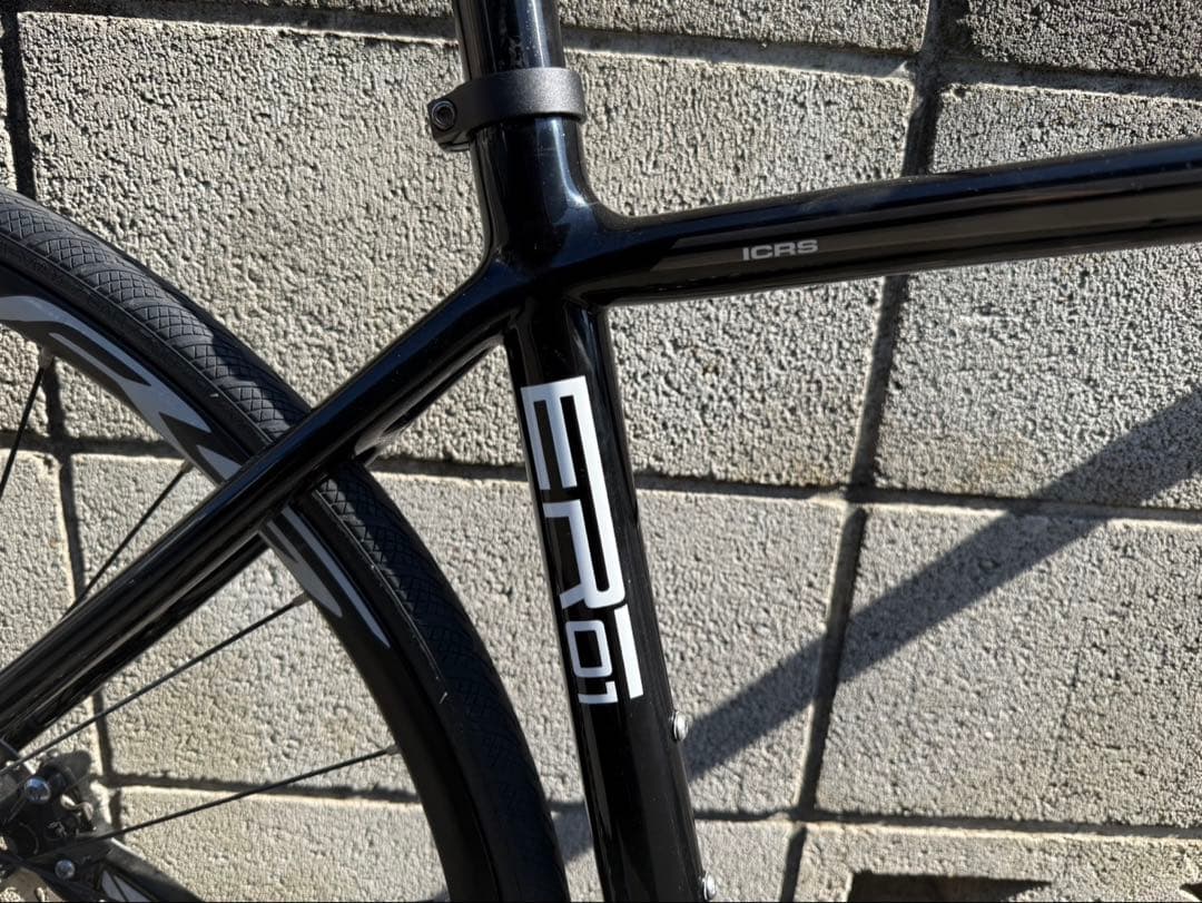 CARRERA ER01 カーボンフレーム ロードバイク　105 DISC