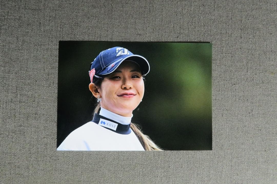 J ①