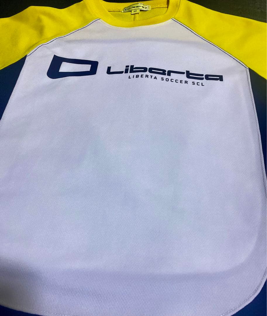 【新品未使用】Liberta サッカー　ユニフォーム 145cm 本日のみ