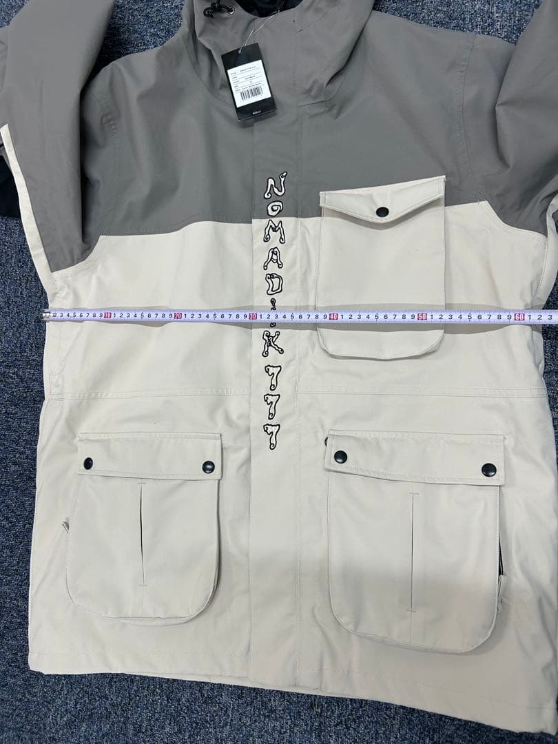 ①未使用　NOMADIK 777 JKT GRAY.BEIGE XLサイズ