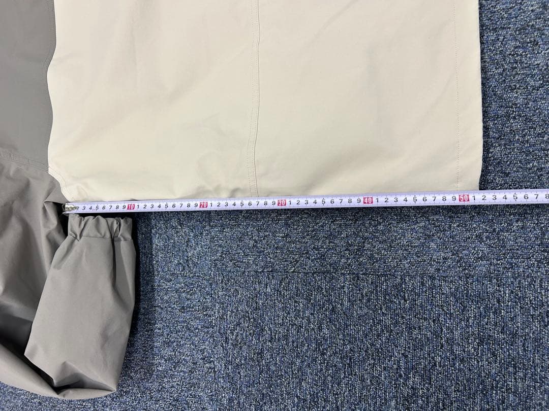①未使用　NOMADIK 777 JKT GRAY.BEIGE XLサイズ