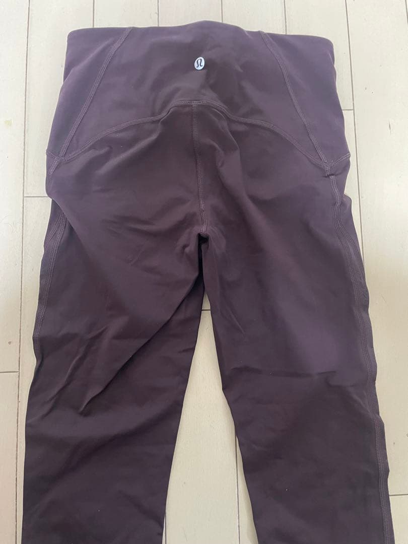 Lululemon ヨガパンツ ダークパープル