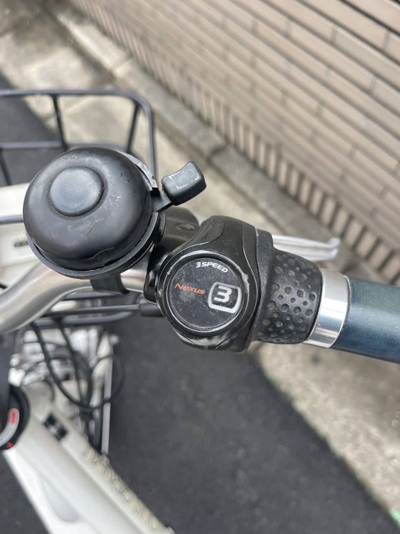 ブリヂストン電動アシスト自転車 ホワイト 26インチ26ABTR01