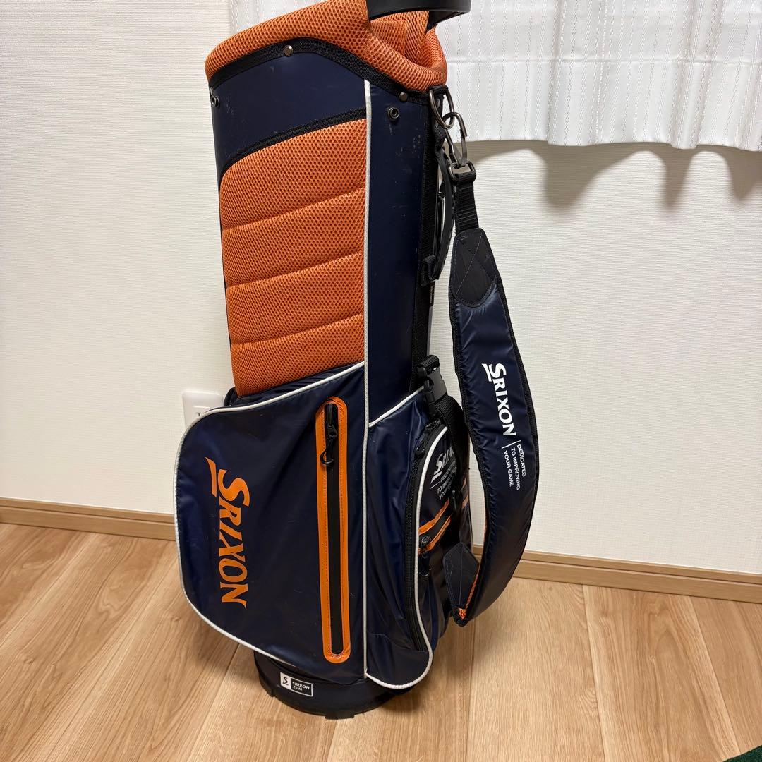 スリクソン　SRIXON キャディバッグ　ゴルフバッグ　軽量