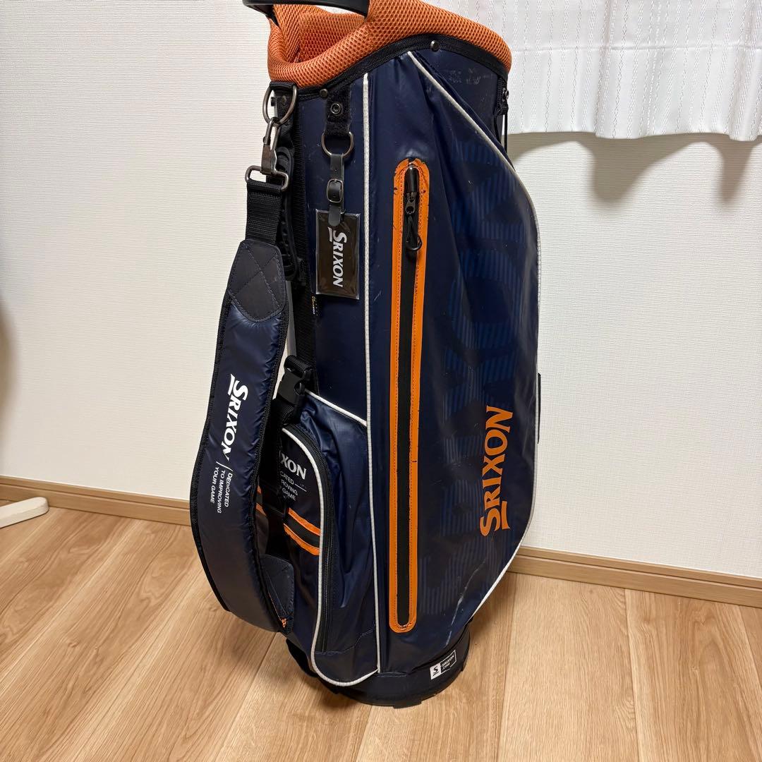 スリクソン　SRIXON キャディバッグ　ゴルフバッグ　軽量