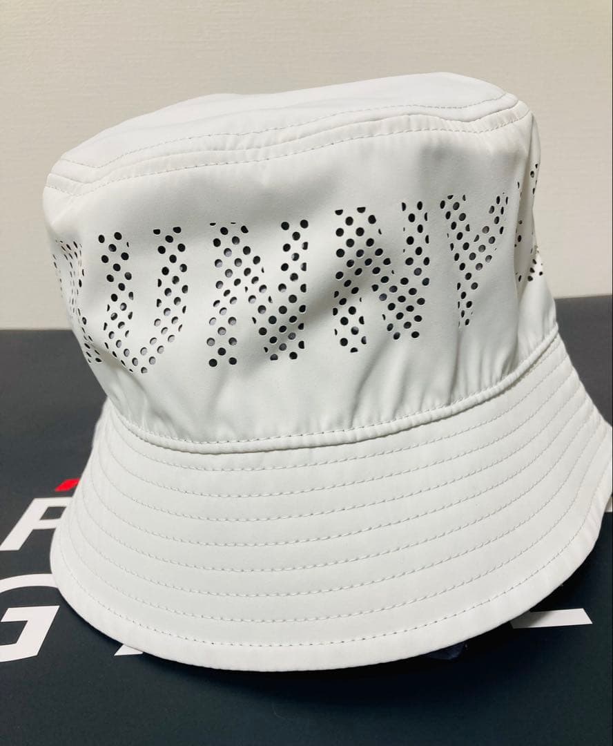 新品 パーリーゲイツ マスターバニー パンチングロゴハット UNISEX 白