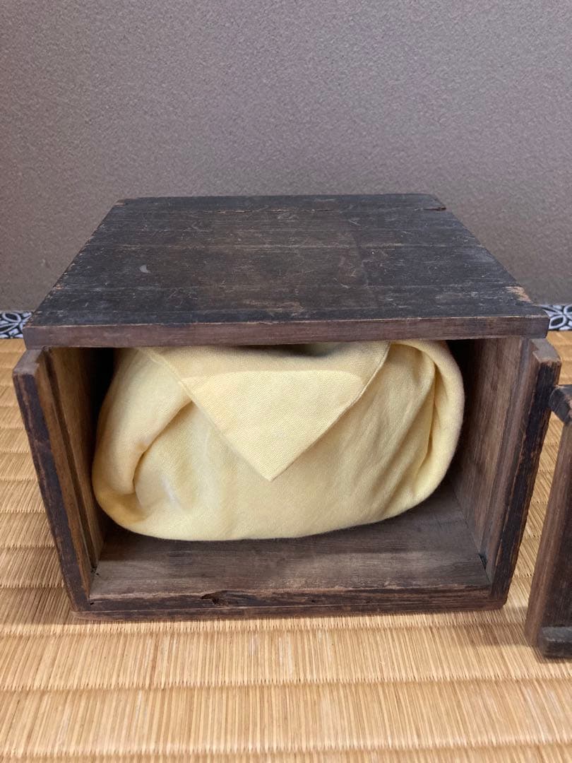 瀬戸黒茶盌
