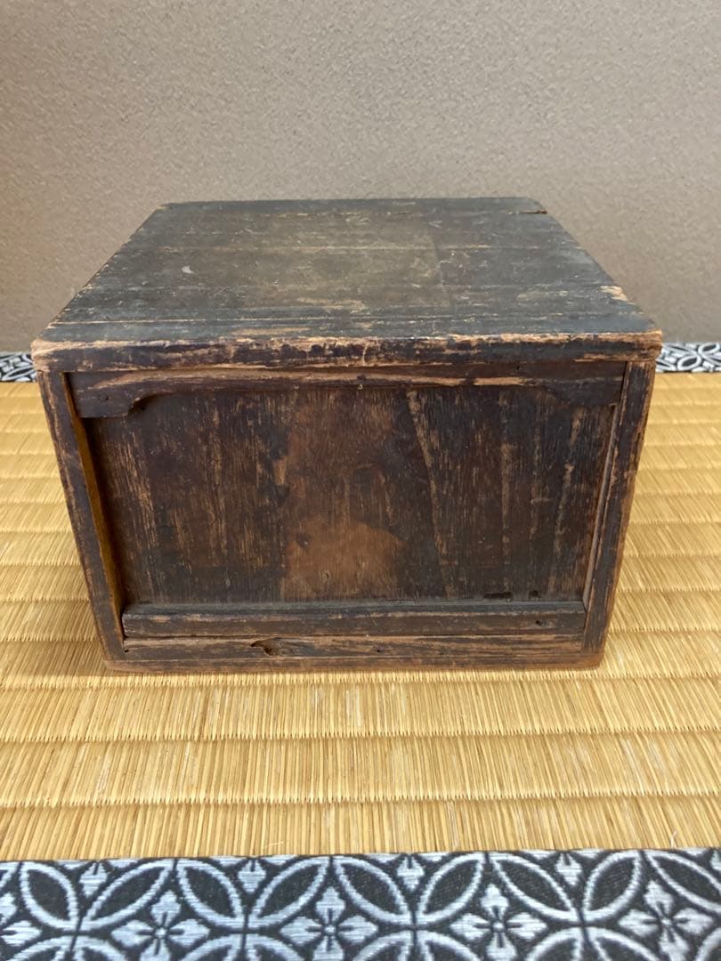 瀬戸黒茶盌