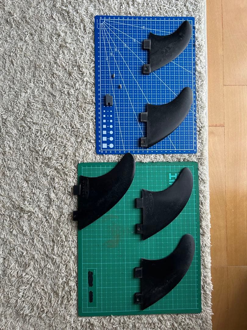 FCS センター　フィン　セット　タブキット　イモネジ2個 フィン５枚