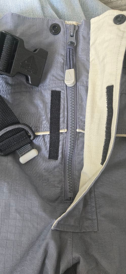 Nike ACG　スノーボードウェアパンツ