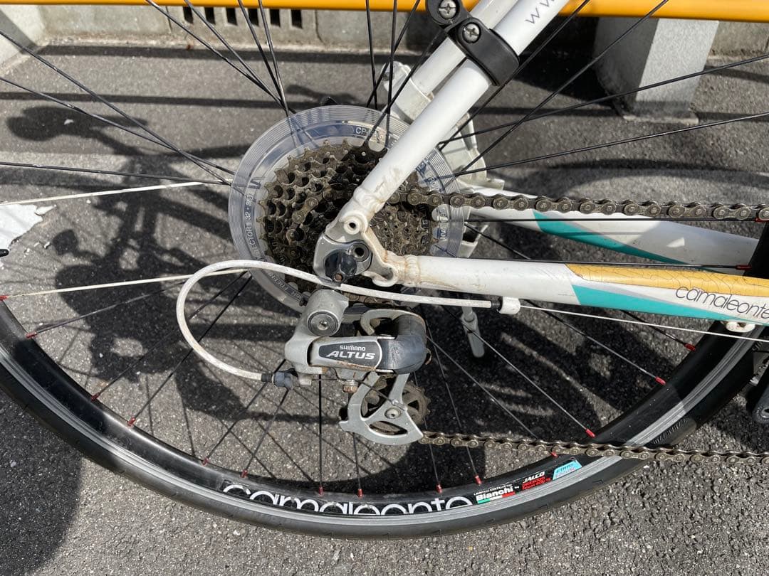 Bianchi クロスバイク ホワイト　引き取り希望