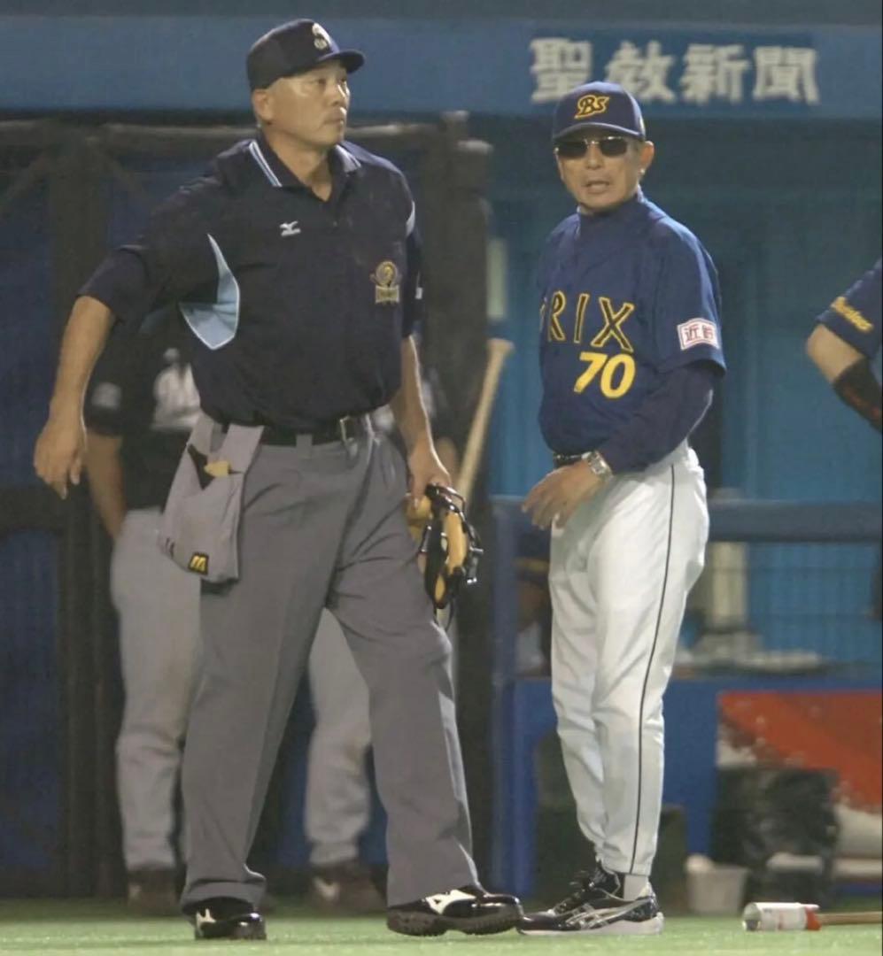 オリックス・バファローズ　仰木彬監督ユニフォーム　2005球団初代ビジターモデル