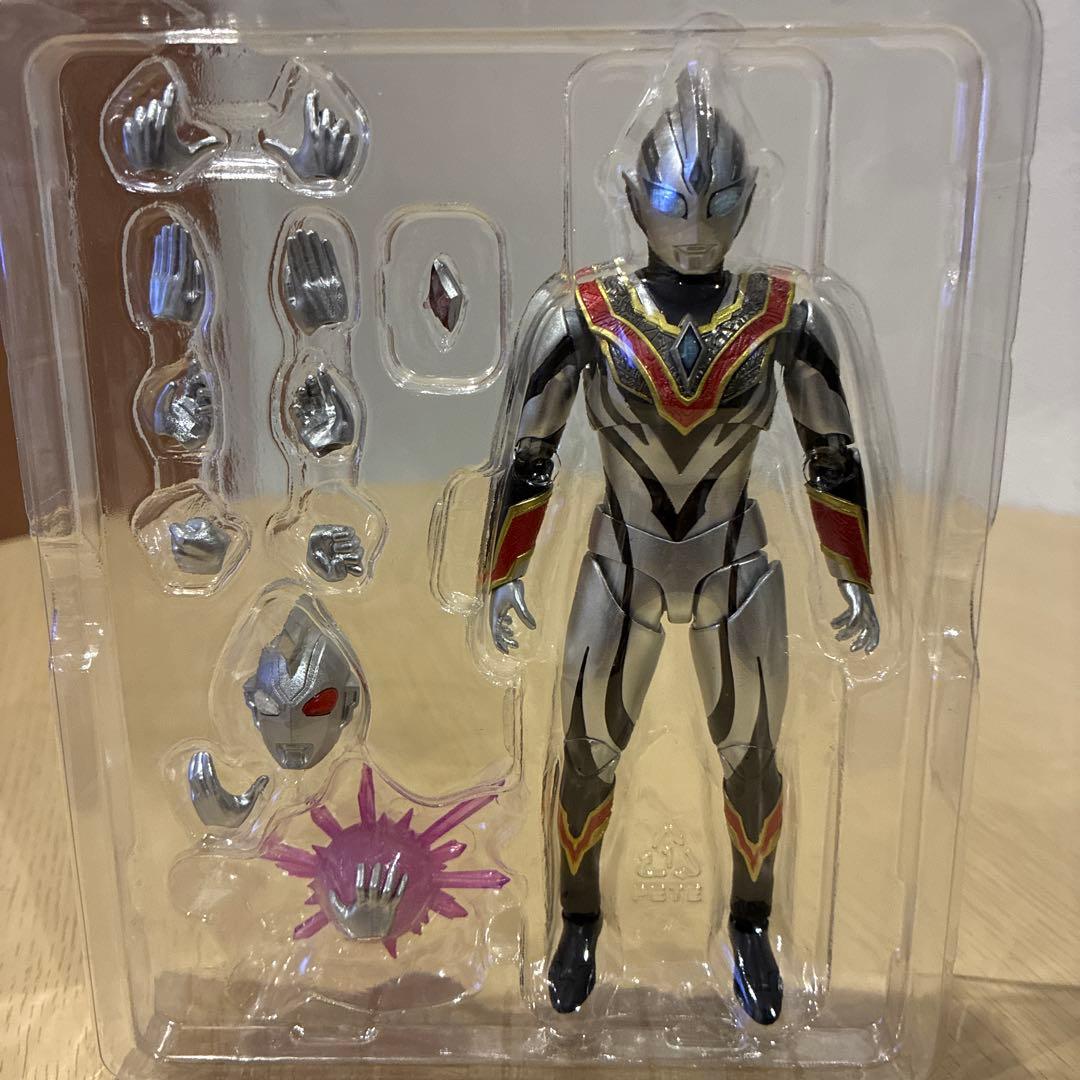 イーヴィルトリガー　フィギュアーツ　ウルトラマントリガー