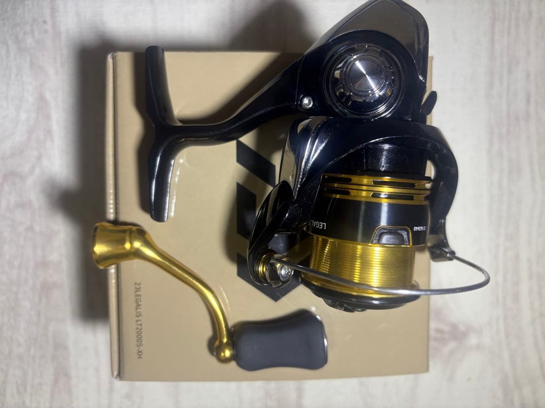 Daiwa 23レガリス　LT2000S-XH リール
