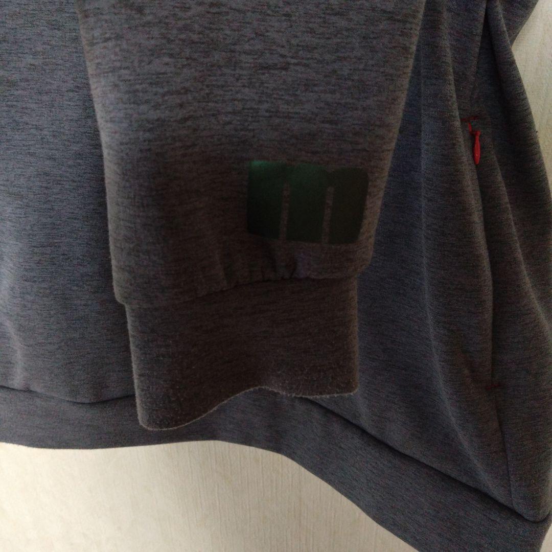 munsingwear フード付きトレーナー　　グレー