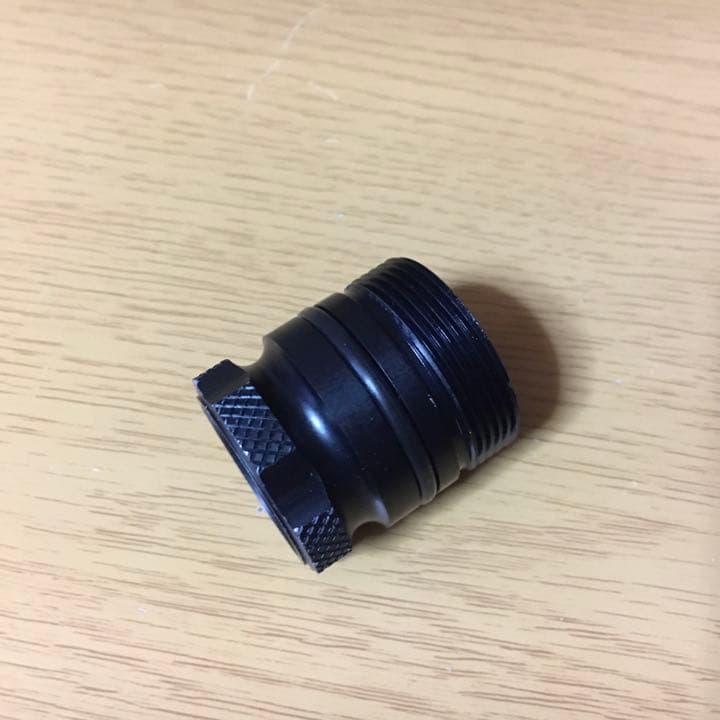 SUREFIRE E to C アダプター