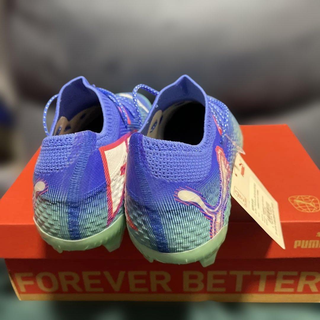 新品PUMA FUTURE 7アルティメットLOW FGAG ￼サッカースパイク