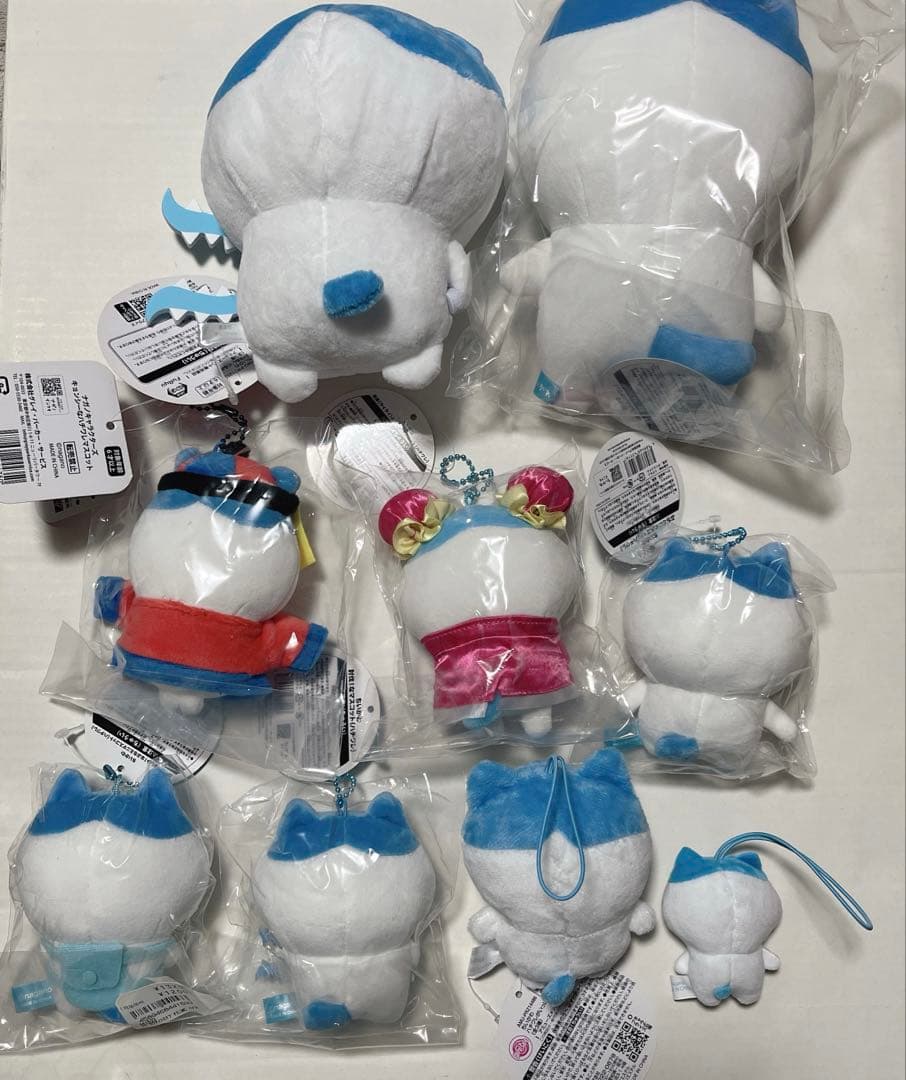 ちいかわ　ハチワレ　マスコット　ぬいぐるみ　9点セット