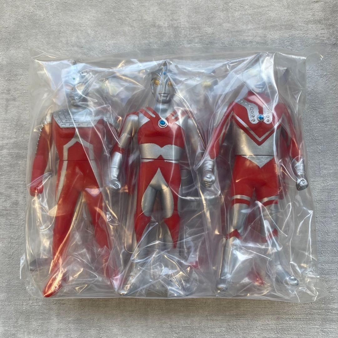Adobe限定BOX ウルトラ6兄弟 ウルトラマンソフビ ウルトラマンフィギュア