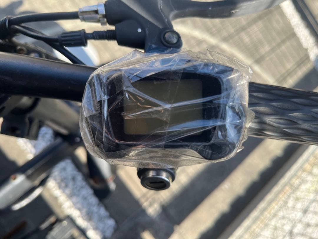 ブラック電動アシスト自転車 折りたたみ式
