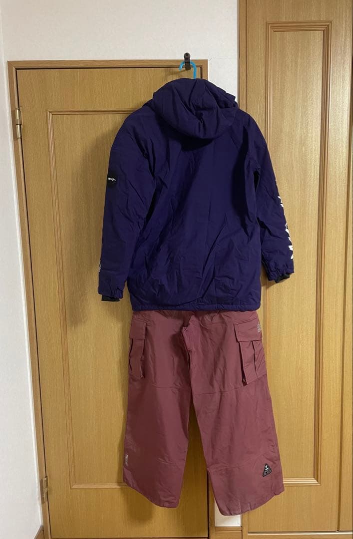 マウンテンロックスター EVLジャケットとおまけカーゴパンツ上下Mサイズ