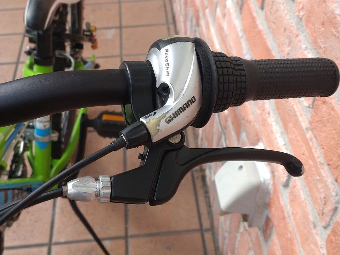 TREK 24インチ キッズ用マウンテンバイク