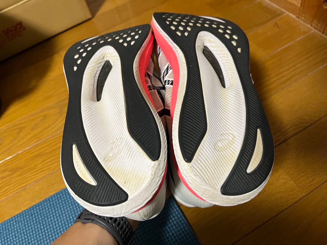 アシックス　マジックスピード3（27cm）