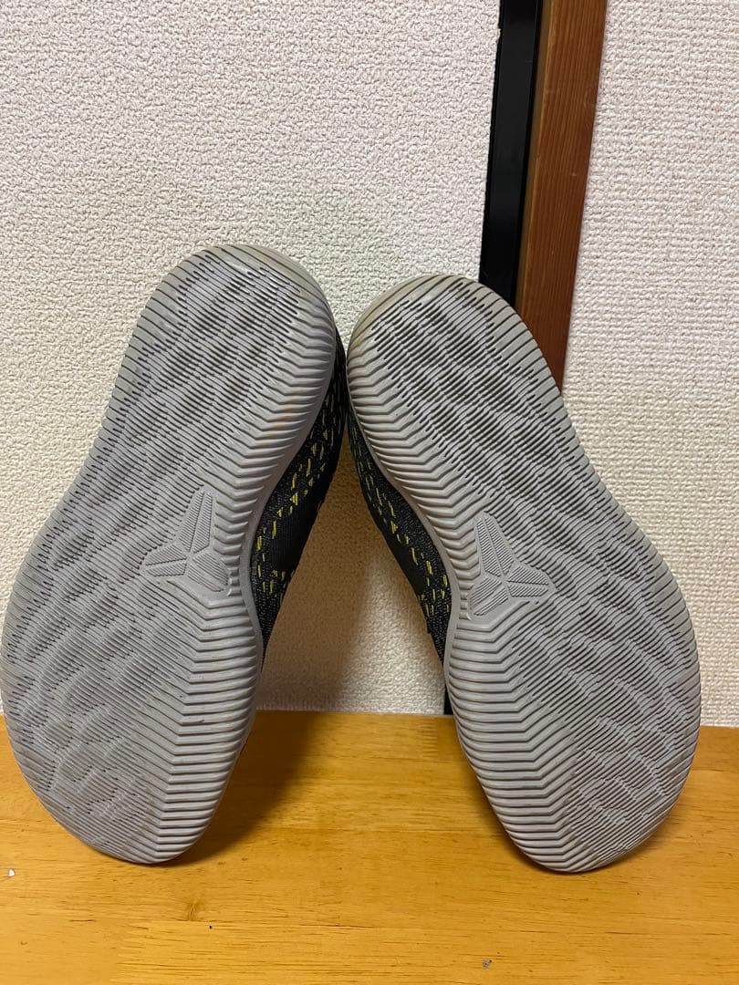 Nike Kobe バスケットシューズ ブラック/イエローmentality3