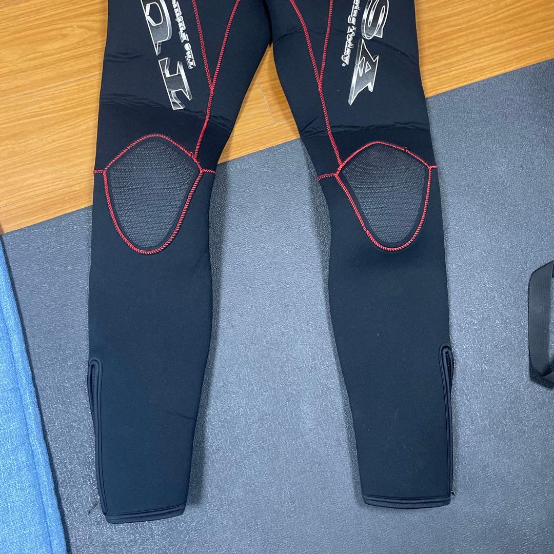 リ*ウ様 TUSA ウエットスーツ　メンズ　LA 170くらい